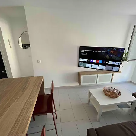 Carmenes 2 Apartment *