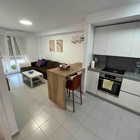 Carmenes 2 Apartment *